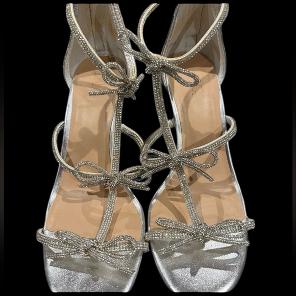 INC Nolino Elegant Bow Strapped Women's Heels - Picture 2 of 4